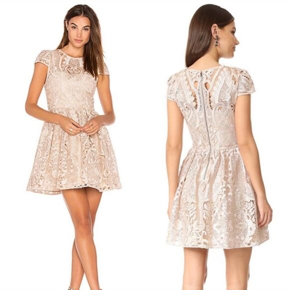 Alice + Olivia Dresses & Skirts - Alice + Olivia Gracia Mini Cream Dress Lace Size 0